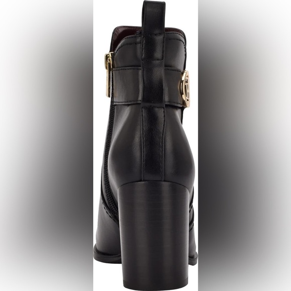 Daciee Bootie (Women)
Tommy Hilfiger - Picture 3 of 9